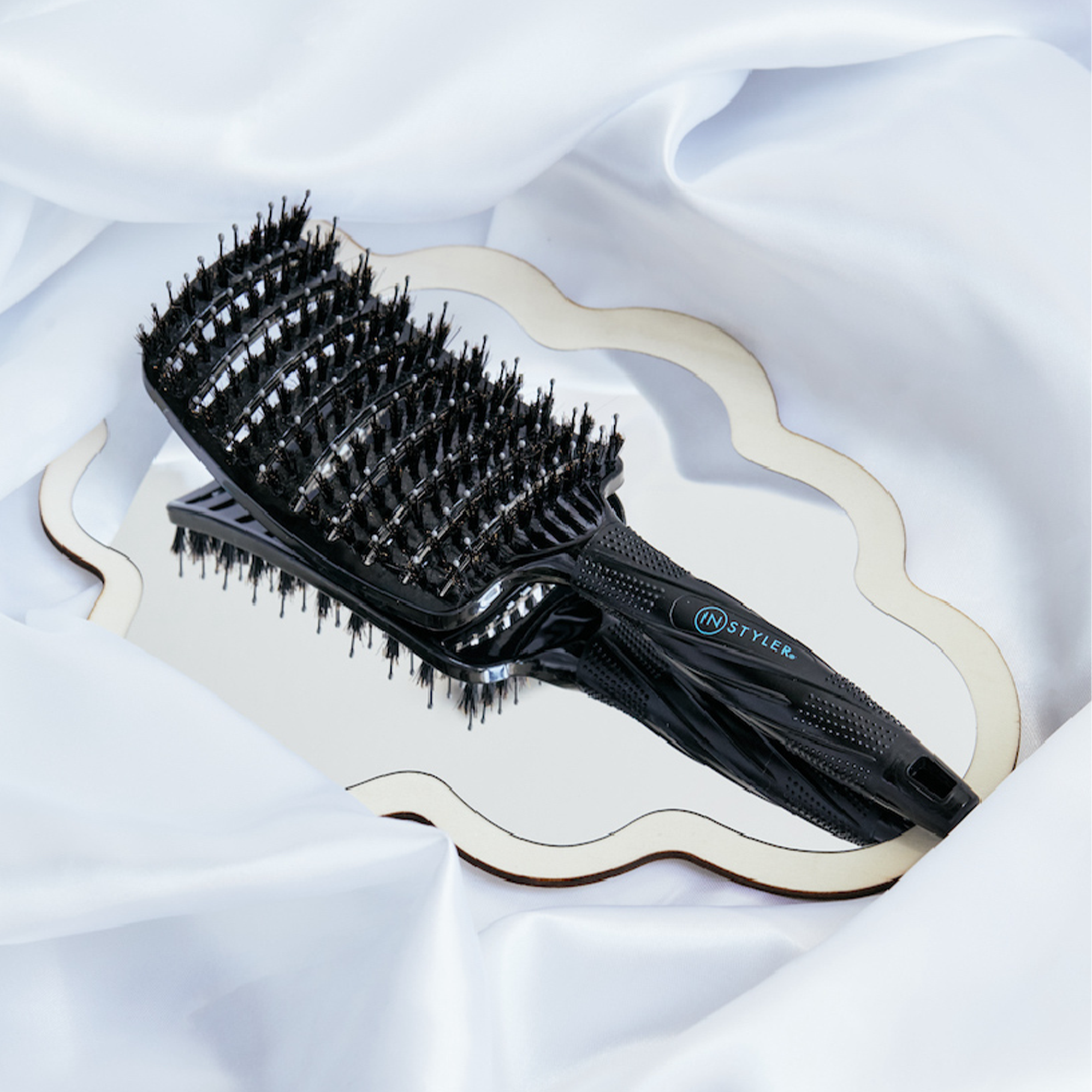 Vented Paddle Brush